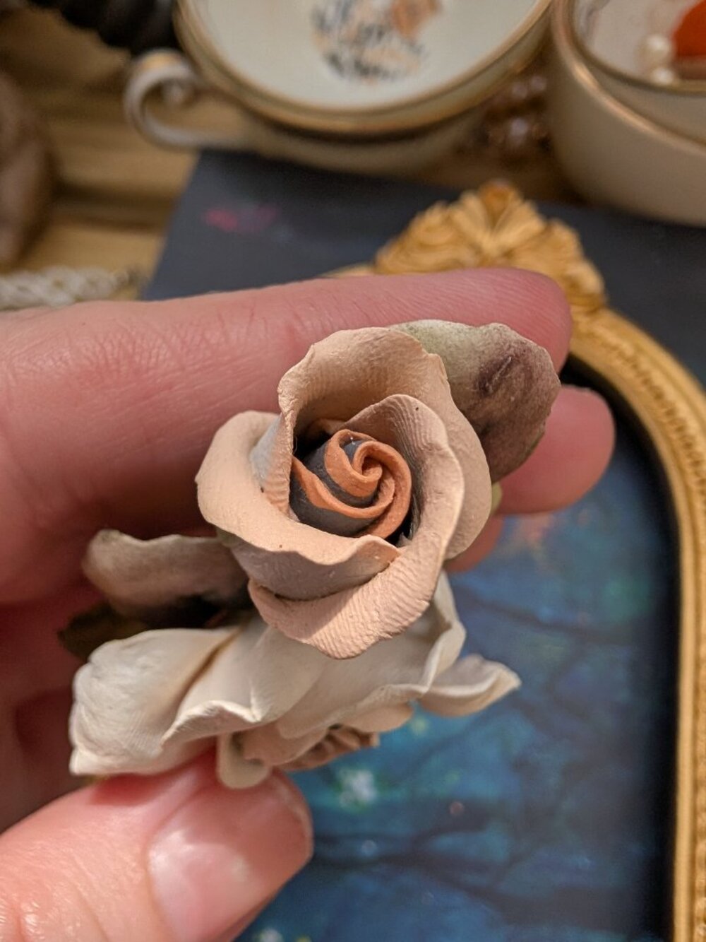 Vintage 1950's Handmade Unique Cream Roses Brooch - Picture 10 of 13